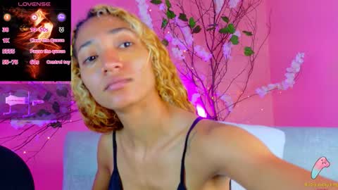 CHARLOTTE online show from November 11, 11:32 am