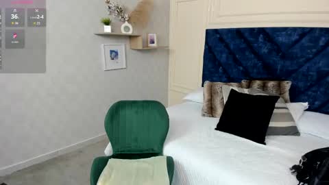 Charlotte Mayers online show from October 4, 11:41 am