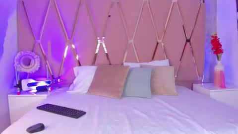 Snapshot of charlotte_north chatting on June 12, 1:43 pm Charlotte online show from June 12, 1:43 pm