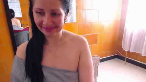 Snapshot of charlotte_temple chatting on December 15, 2:54 pm Charlotte online show from December 15, 2:54 pm