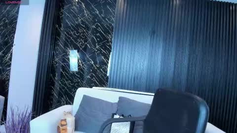 Snapshot of charlotte_whitee1 chatting on October 7, 11:07 am Charlotte Everyday From 0700 to 1300 Col Time online show from October 7, 11:07 am