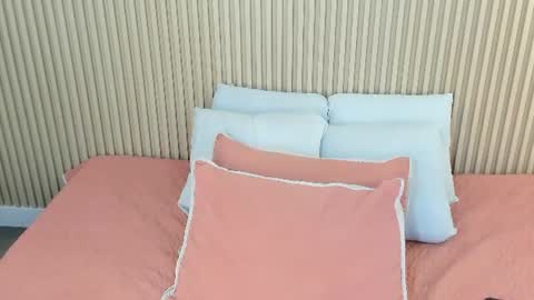 Snapshot of charlottebrowns__ chatting on June 26, 12:31 pm Charlotte online show from June 26, 12:31 pm