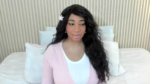 Snapshot of charlottebrowns__ chatting on July 24, 12:03 pm Charlotte online show from July 24, 12:03 pm