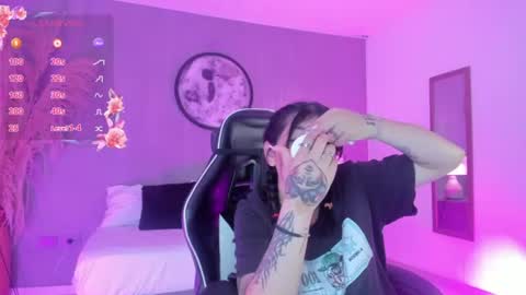 Charlottee online show from July 17, 2:07 am