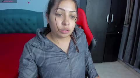 Snapshot of charlottee_lovee69 chatting on February 18, 11:41 pm Natalia online show from February 18, 11:41 pm