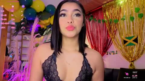 Snapshot of charlotteg18 chatting on April 6, 2:20 am Charlote online show from April 6, 2:20 am
