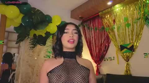 Snapshot of charlotteg18 chatting on April 16, 2:56 am Charlote online show from April 16, 2:56 am