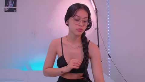 Charlotte online show from April 2, 5:05 am