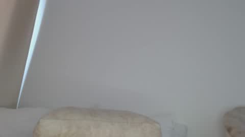 charlottehorny1 online show from January 11, 2:33 pm