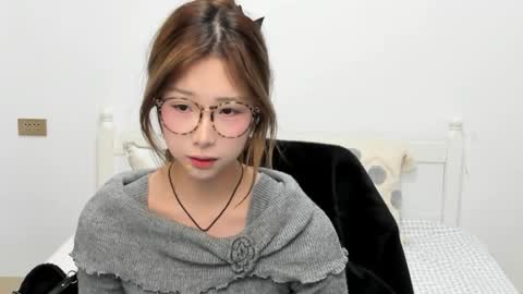 Snapshot of charlottelin chatting on January 19, 5:00 am Charlotte online show from January 19, 5:00 am