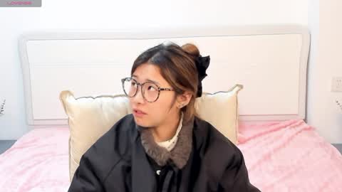 Snapshot of charlottelin chatting on March 23, 7:18 pm Charlotte online show from March 23, 7:18 pm