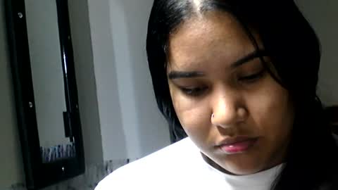 charlottequeen_21 online show from June 12, 3:44 pm