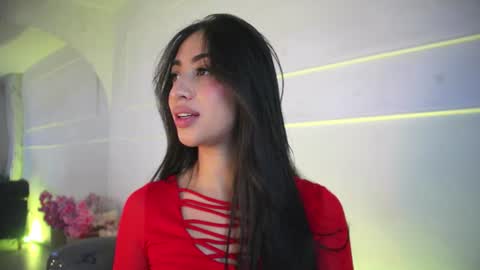 Lauren Rus online show from July 28, 2:13 pm