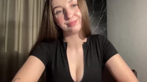 Snapshot of charlottexgold chatting on March 12, 4:46 pm CharlotteXGold online show from March 12, 4:46 pm