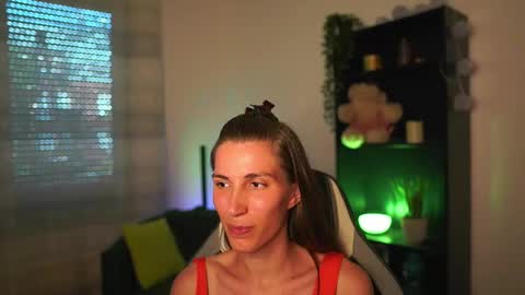 Snapshot of charlottgotit chatting on September 13, 1:33 pm Charlott online show from September 13, 1:33 pm