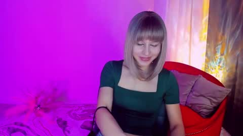 Snapshot of charmbianca chatting on March 22, 1:47 pm Bianca online show from March 22, 1:47 pm