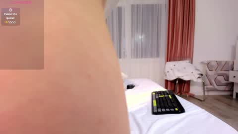 Snapshot of charming_annye chatting on January 26, 6:27 pm Annye online show from January 26, 6:27 pm