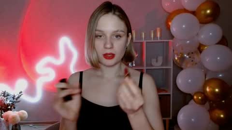 Michelle  online show from December 9, 6:01 am