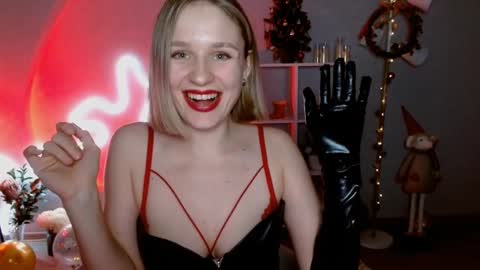 Michelle  online show from December 13, 9:02 am