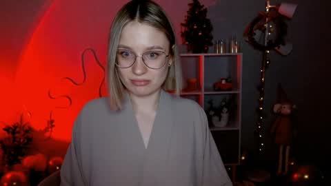 Michelle  online show from December 14, 3:07 am
