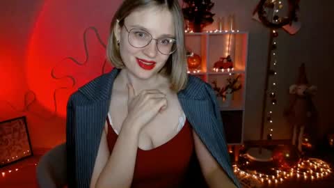 Michelle  online show from December 21, 7:03 am