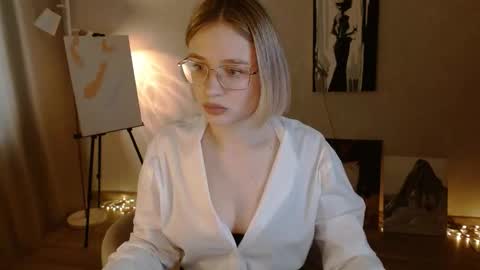 Michelle  online show from September 16, 3:07 am