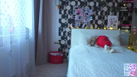 Snapshot of charming_daisy chatting on January 14, 9:37 am my fansly Charming daisy My Wishlist for new toys online show from January 14, 9:37 am