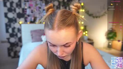 Snapshot of charming_daisy chatting on January 16, 10:08 am my fansly Charming daisy My Wishlist for new toys online show from January 16, 10:08 am