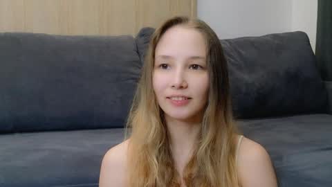 Snapshot of charming_evaa chatting on March 27, 4:51 pm Eva online show from March 27, 4:51 pm