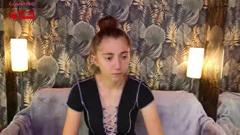 CharmingLIA online show from October 9, 1:53 pm