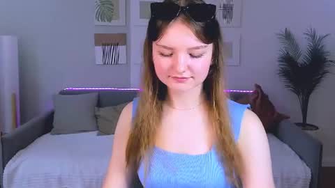 Snapshot of charminglookeva chatting on June 12, 3:38 am Im Eva online show from June 12, 3:38 am