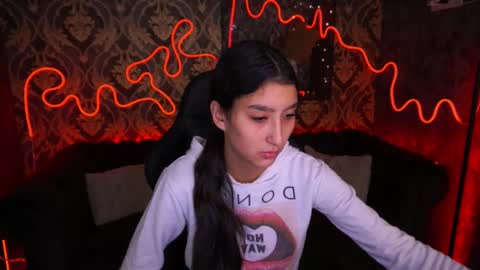 Snapshot of charmmocco chatting on January 20, 7:58 am SweetMoco online show from January 20, 7:58 am