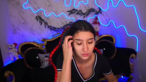 Snapshot of charmmocco chatting on January 22, 9:46 am SweetMoco online show from January 22, 9:46 am