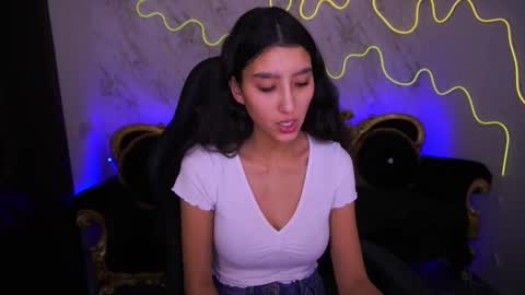 Snapshot of charmmocco chatting on January 30, 10:40 am SweetMoco online show from January 30, 10:40 am