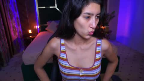 Snapshot of charmmocco chatting on March 4, 7:30 am SweetMoco online show from March 4, 7:30 am