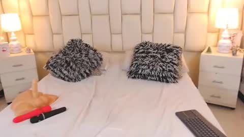 Charon  Stom online show from March 8, 2:30 pm