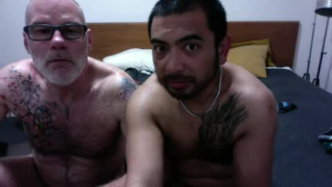 CarlosOliver online show from July 17, 1:40 pm