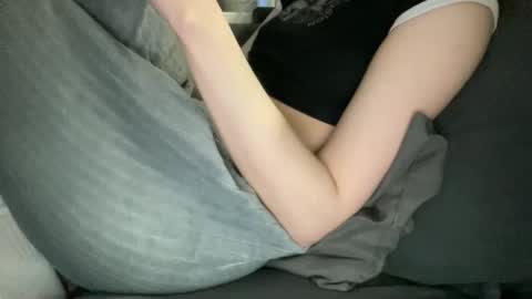 Snapshot of chase_vicky chatting on February 27, 6:52 pm Vicky online show from February 27, 6:52 pm