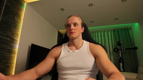 Chase Reed online show from December 1, 8:36 pm