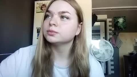 Lana online show from July 17, 2:13 pm