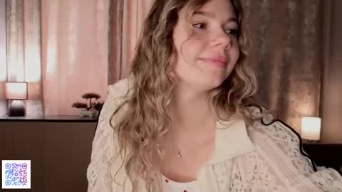 Snapshot of chasidygrandmaison chatting on June 7, 4:38 am Emilia online show from June 7, 4:38 am