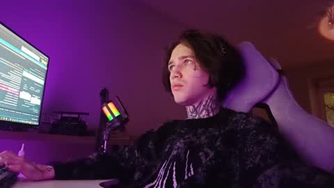 Snapshot of chasxr chatting on January 11, 10:26 pm Ryan online show from January 11, 10:26 pm