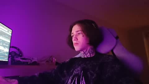 Snapshot of chasxr chatting on February 3, 5:51 pm Ryan online show from February 3, 5:51 pm