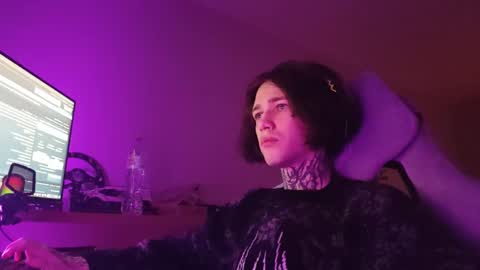 Snapshot of chasxr chatting on February 4, 7:09 pm Ryan online show from February 4, 7:09 pm