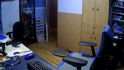 Snapshot of chatandfun666 chatting on December 16, 11:15 am wanaBeYourToy online show from December 16, 11:15 am