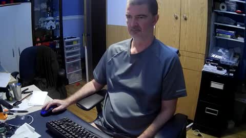 Snapshot of chatandfun666 chatting on December 19, 1:07 pm wanaBeYourToy online show from December 19, 1:07 pm