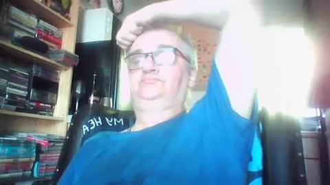 Snapshot of chatboxlee chatting on July 4, 12:55 pm chatboxlee online show from July 4, 12:55 pm