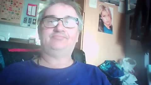 Snapshot of chatboxlee chatting on July 18, 3:16 pm chatboxlee online show from July 18, 3:16 pm