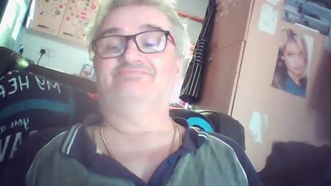 Snapshot of chatboxlee chatting on July 26, 3:41 pm chatboxlee online show from July 26, 3:41 pm