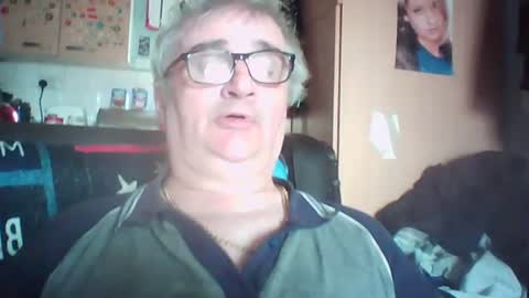 Snapshot of chatboxlee chatting on July 27, 3:41 pm chatboxlee online show from July 27, 3:41 pm